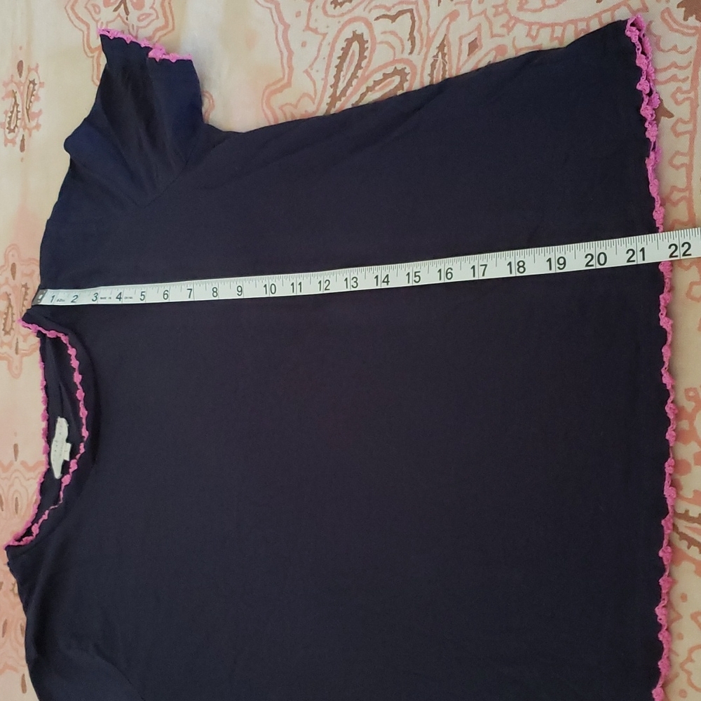 Pink Crochet Edge. Blue Tee Pink Accent. Knit - Picture 6 of 8